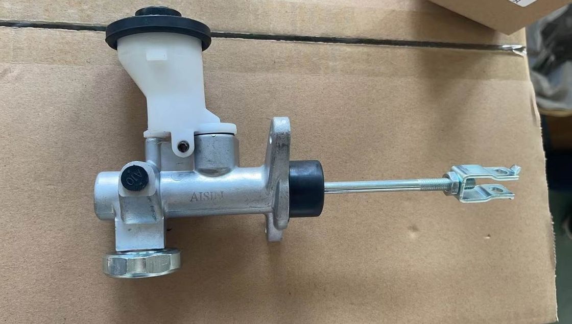 3141060590 NEW 31410-60590 CLUTCH MASTER CYLINDER FOR LAND CRUISER 100 SERIES 31410-60590 FOR LAND CRUISER 100 1998-2007 HZJ10