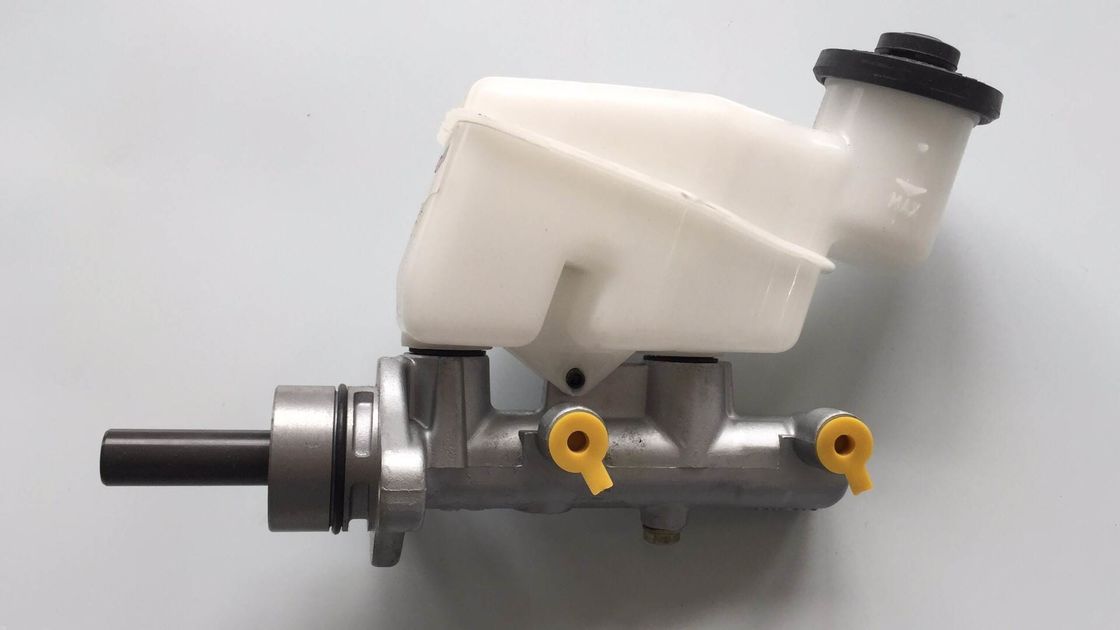 47201-0D230	Brake Master Cylinder  FITS TOYOTA  YARIS 47201-52330 47201-0D230	vois brake master SUB-ASSEMBLY