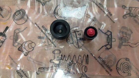 04313-30050 Clutch Release Cylinder Kit Fits Toyota Carina Corolla 1971-1974