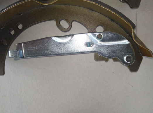 Fortuner 04495-OK070 ড্রাম ব্রেক জুতা প্রতিস্থাপন FN2809